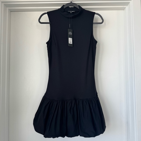 FashionNova Mock Neck Bubble Dress 🖤 - Picture 4 of 8